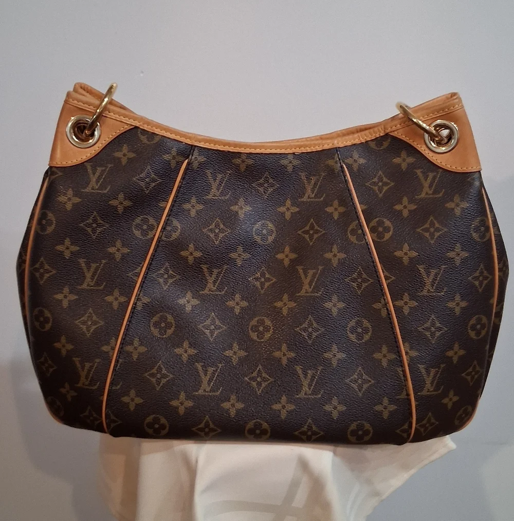 Authentic Louis Vuitton Galliera PM - Picture 2 of 16